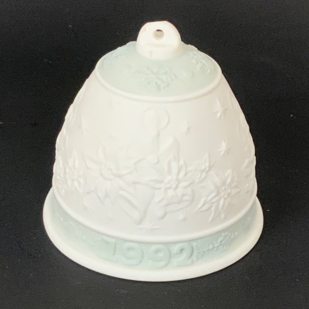 Lladro Christmas Bell 1992 Porcelain White Blue Embossed Holiday Collectible